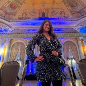 Meet your Posher, Danielle